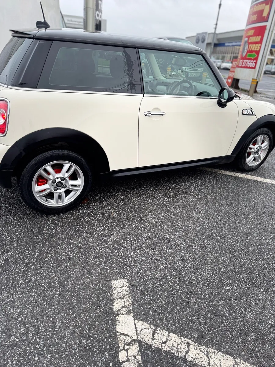 Mini One in perfect condition, new NCT - Image 2