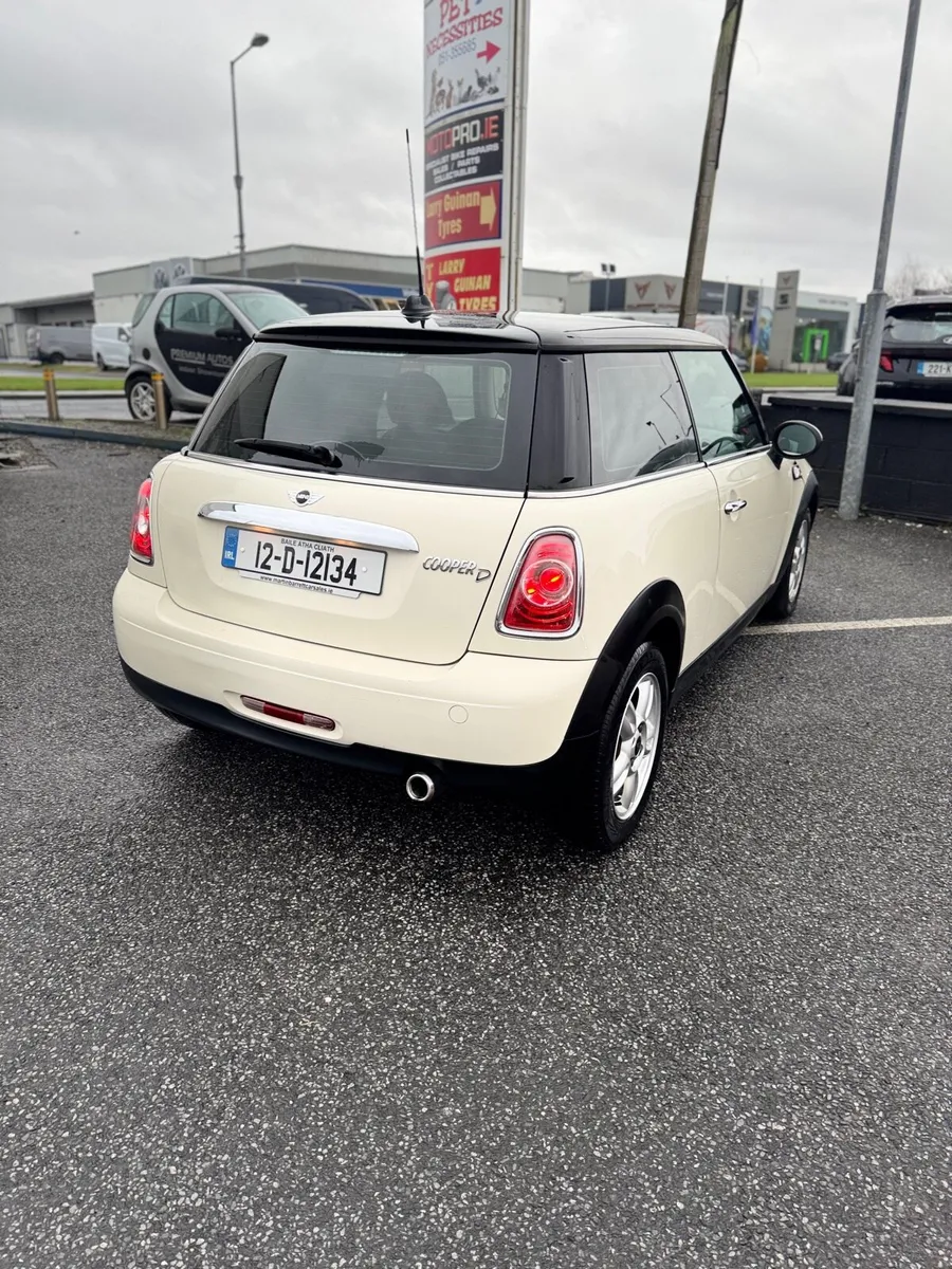 Mini One in perfect condition, new NCT - Image 4