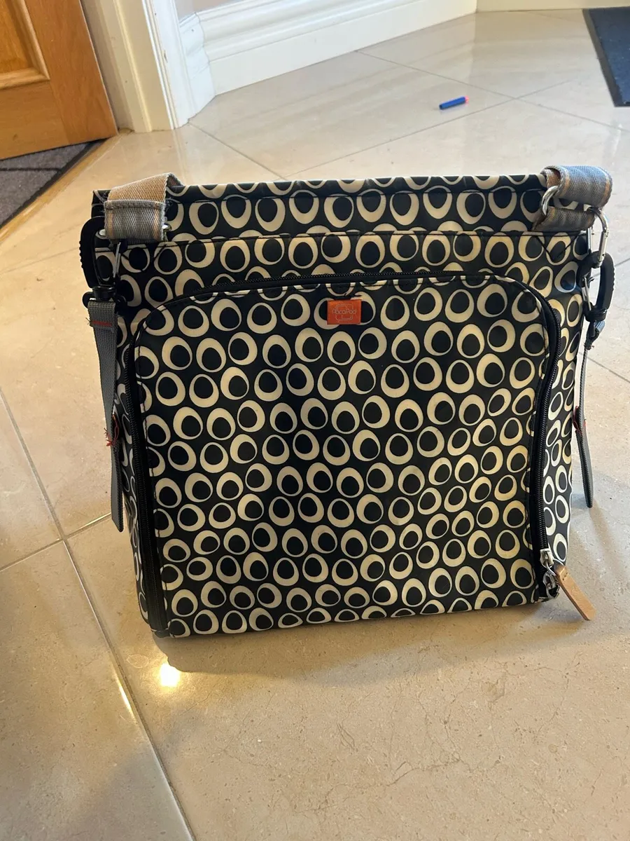 Paco Pod Baby changing Bag - Image 1