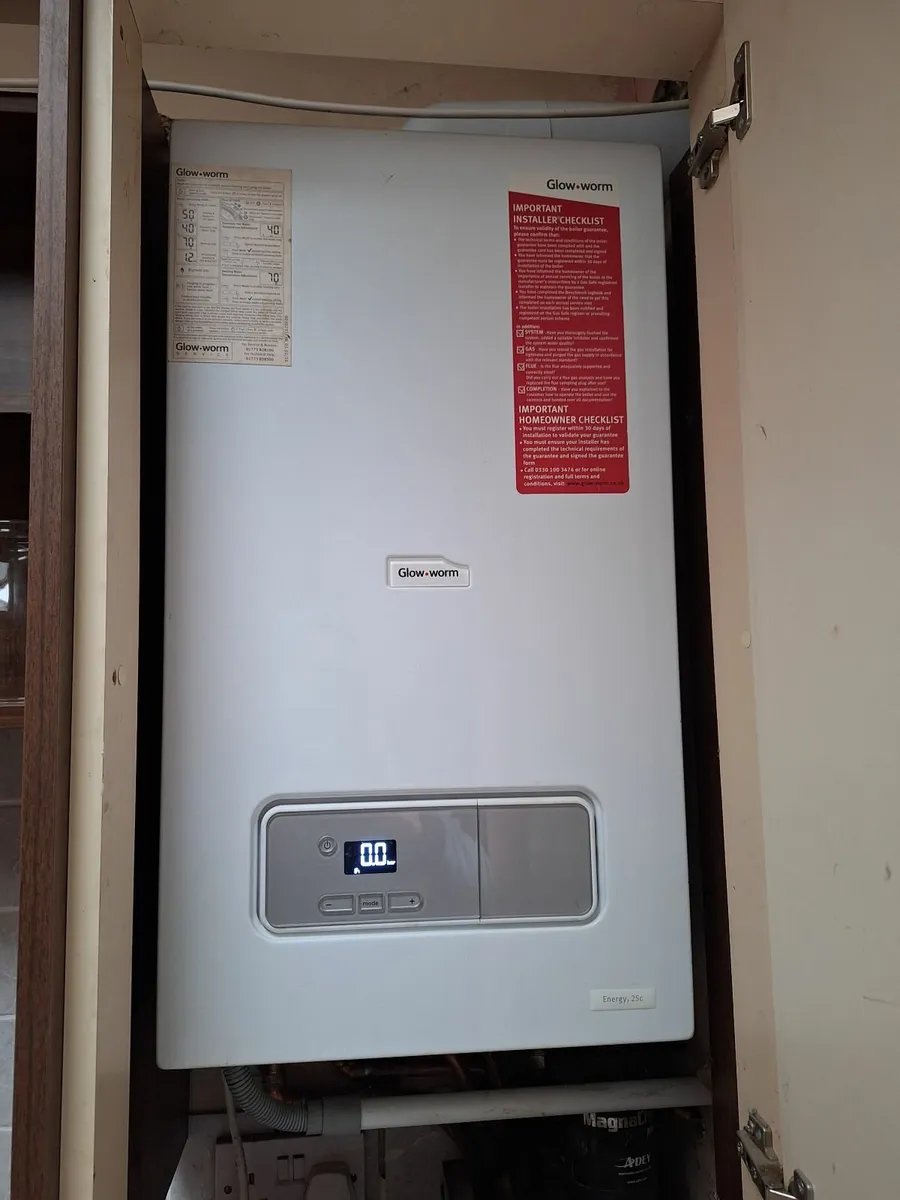 Gas condensing combi boiler - Image 2