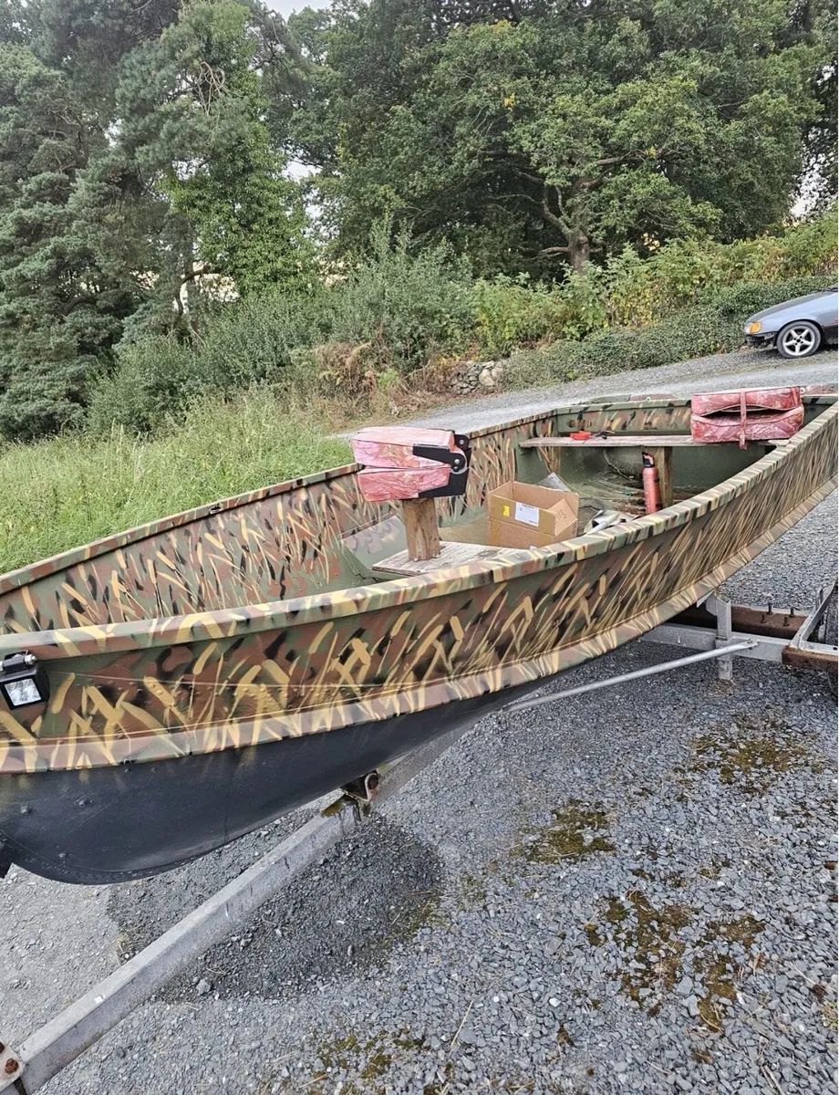 13ft aluminium boat + 15hp Yamaha - Image 4