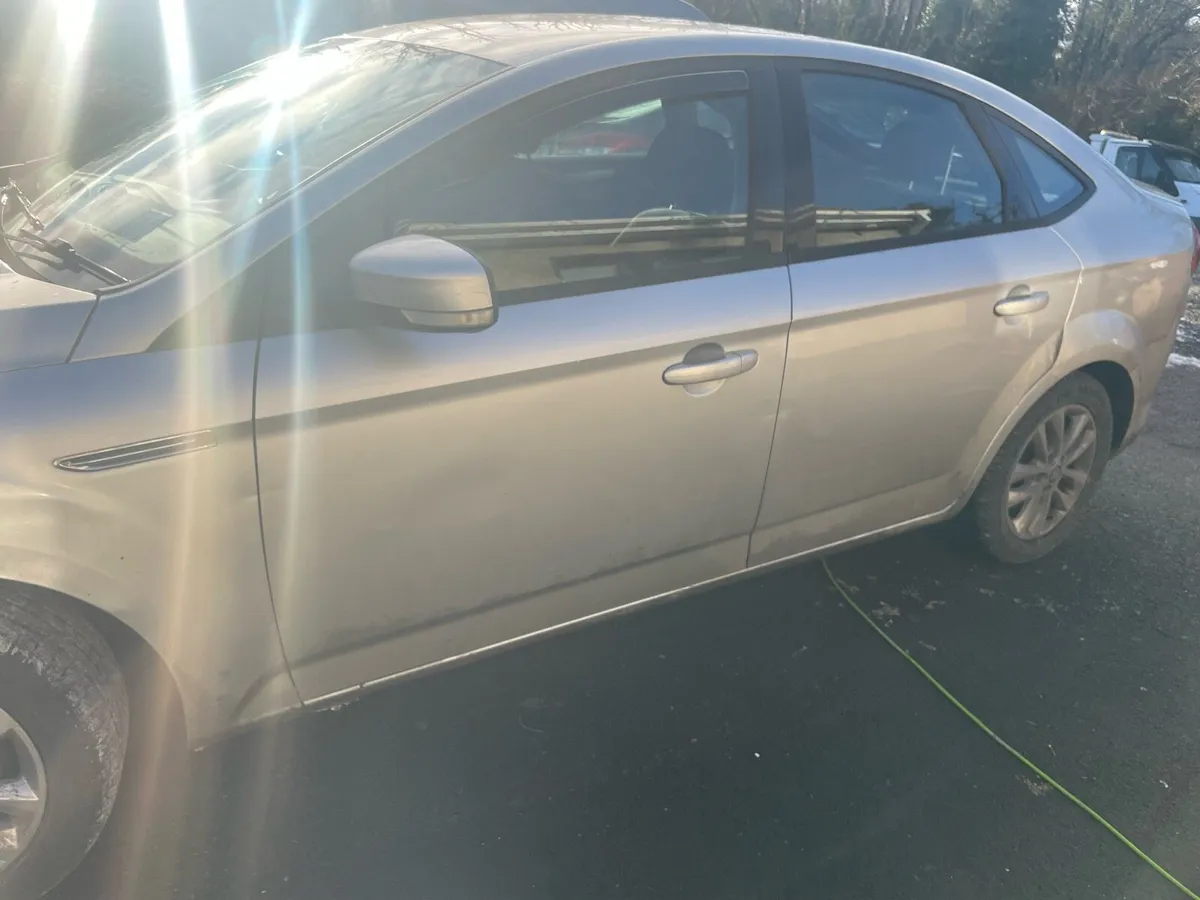 Ford Mondeo - Image 4