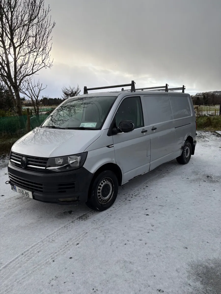 Volkswagen Transporter 2017 - Image 1