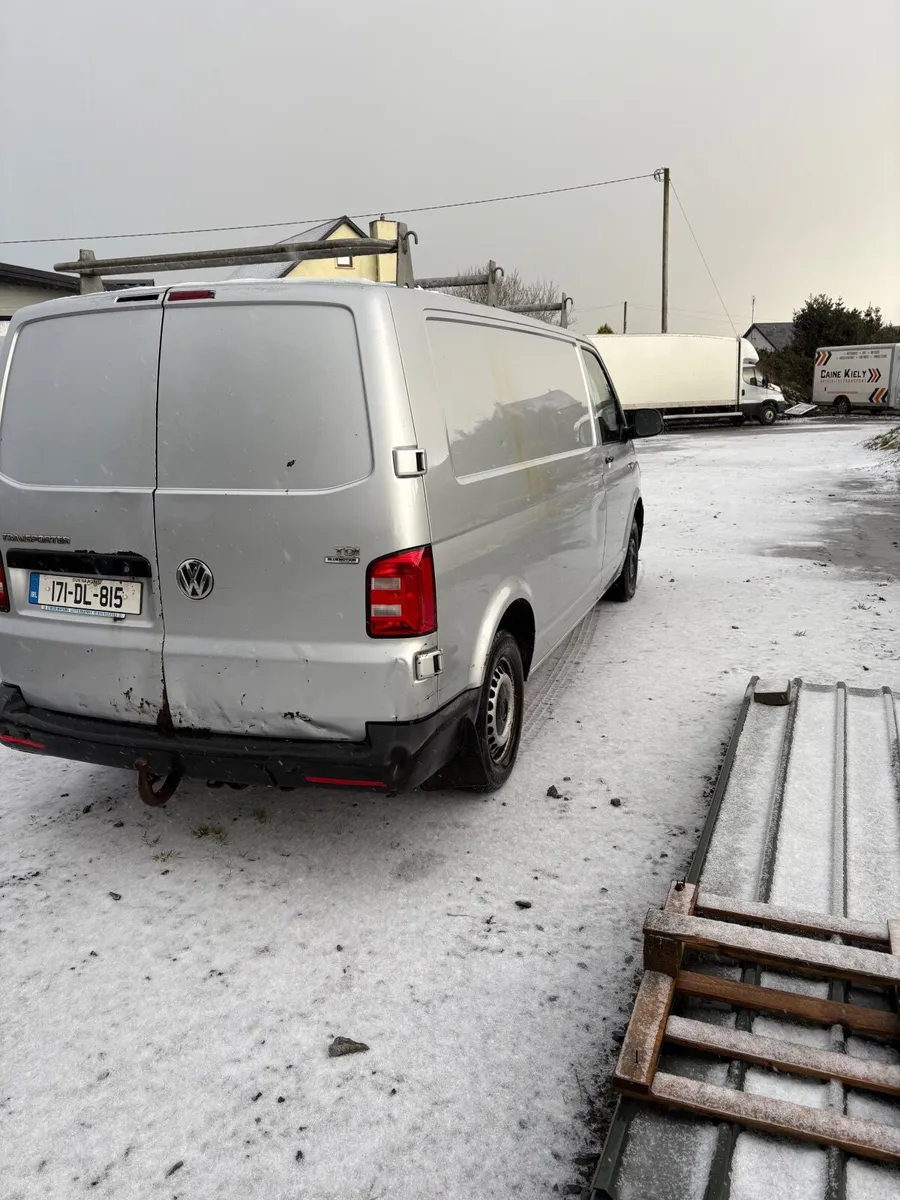 Volkswagen Transporter 2017 - Image 4