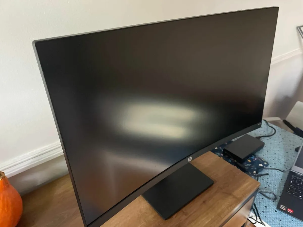 Gaming Screen - Image 1