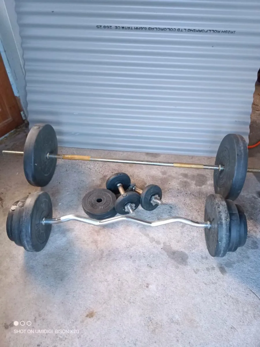 Dumbbells/barbell set/bemch - Image 3