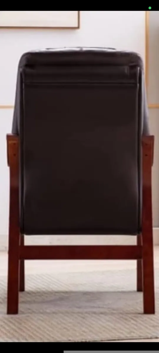 High back orthopaedic chair - Image 3