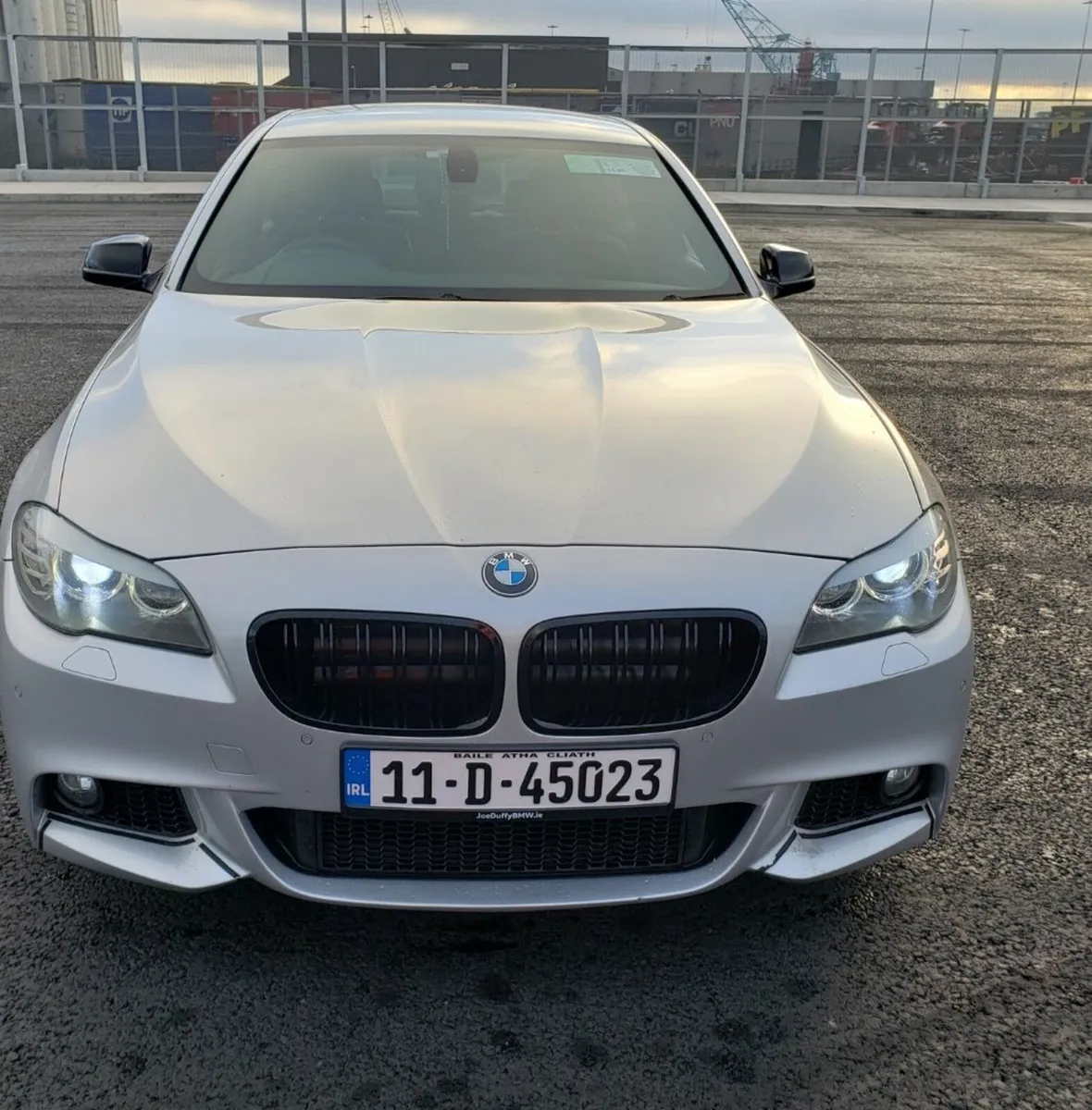 BMW 5-Series 2011 - Image 3