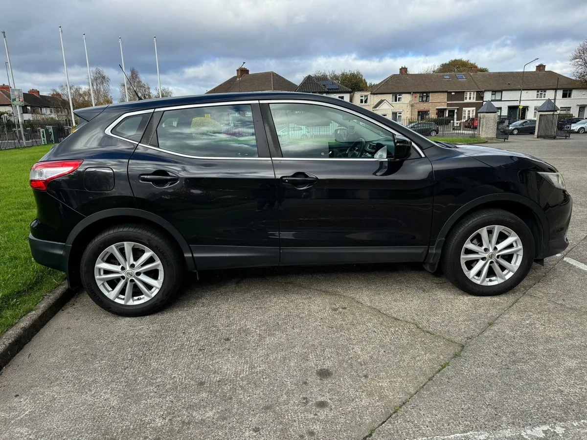 Qashqai 1.5 Diesel | NCT 07/26 | Low KM - Image 2