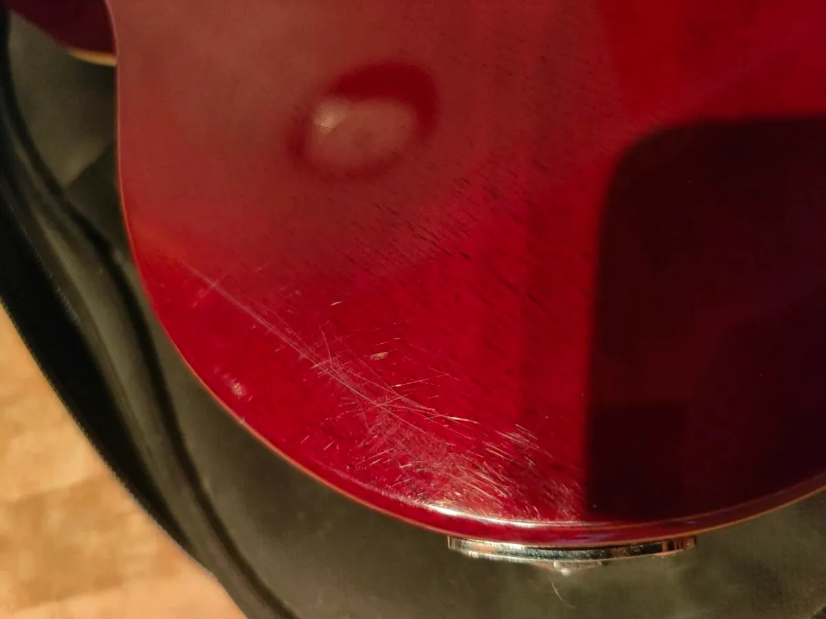 Epiphone ukulele - Image 3