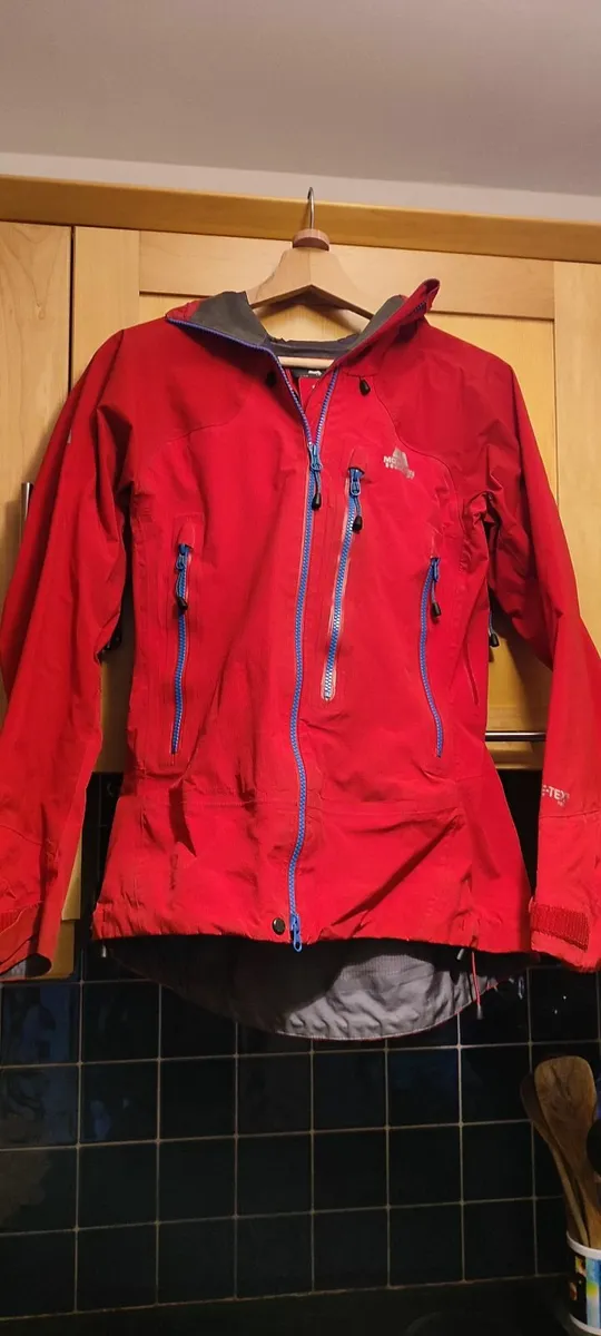 Mountain Equipment Manaslu women's jacket. Size 10 - Image 1
