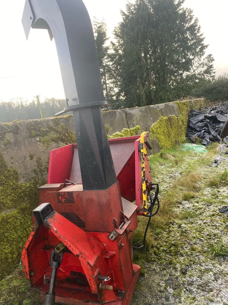 Wood chipper - Image 1