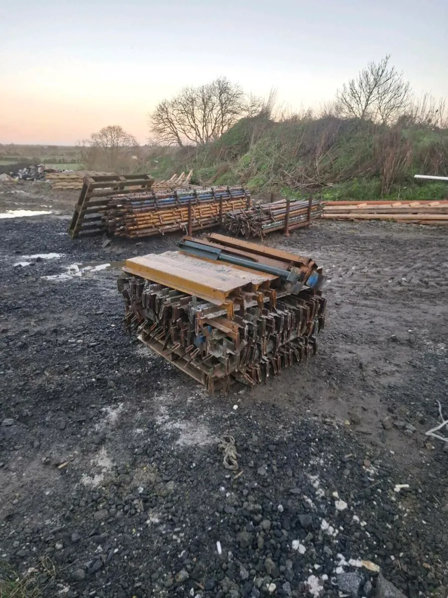 Scaffolding - Image 1