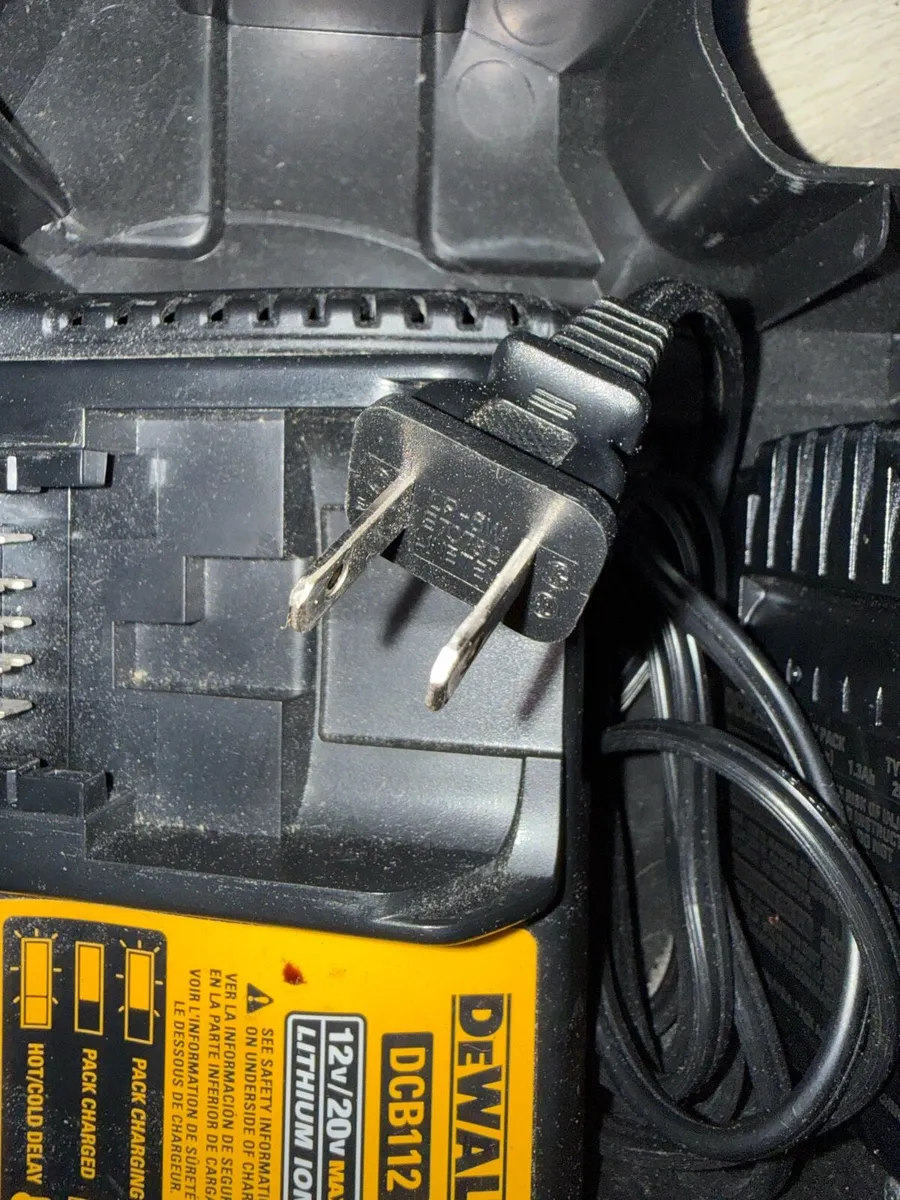 Dewalt Brushless Cordless Combi Drill - Image 4