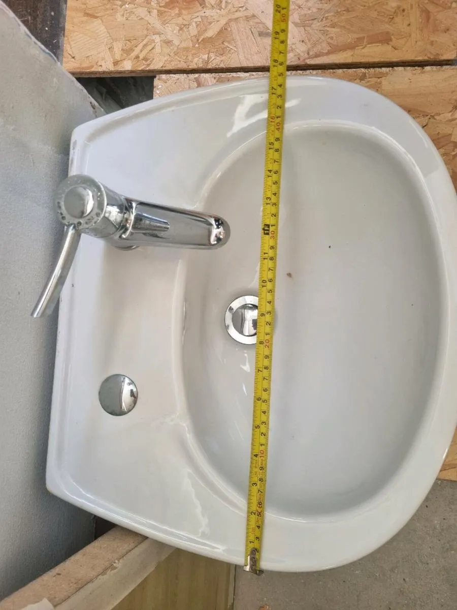 Bathroom Sink - Image 3