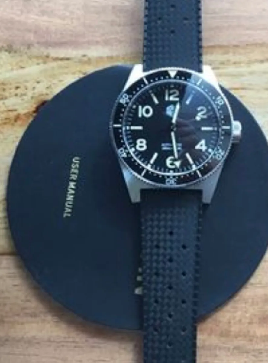 San Martin Automatic Dive Watch - Image 4