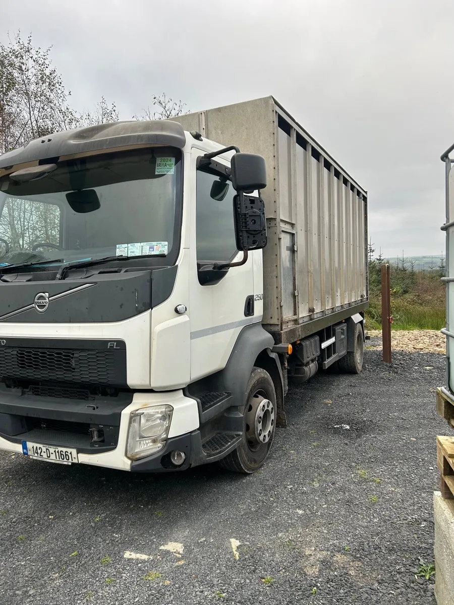 Volvo Other 2014 - Image 2