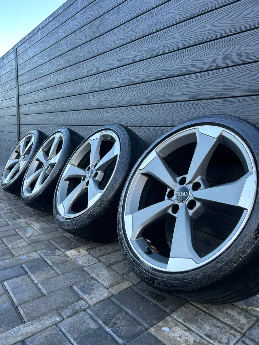 19” GENUINE NEW STYLE AUDI TTRS ALLOY’S & TYRES - Image 1
