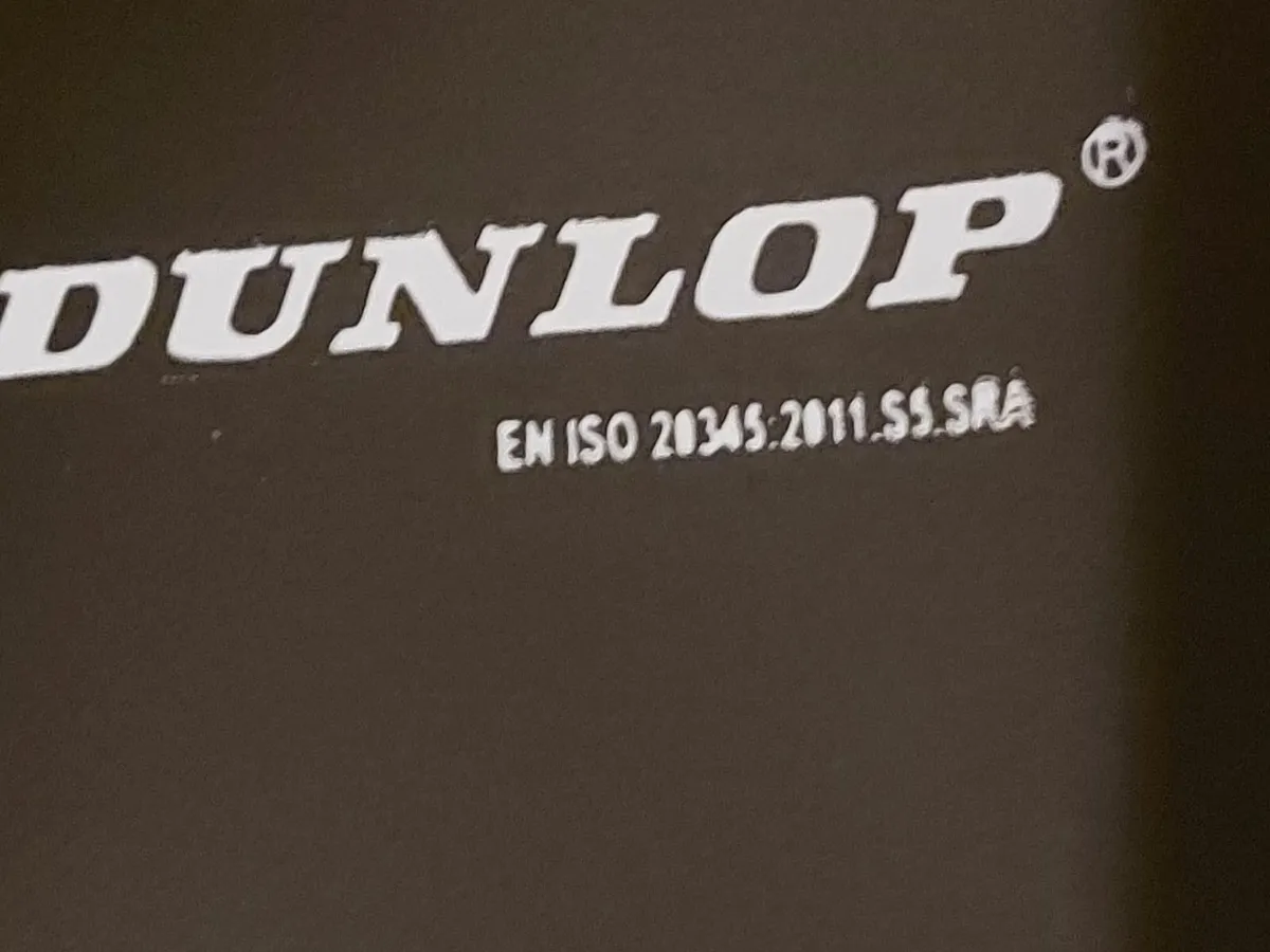 BRAND NEW  Dunlop Wellingtons,  Size 8 - Image 4