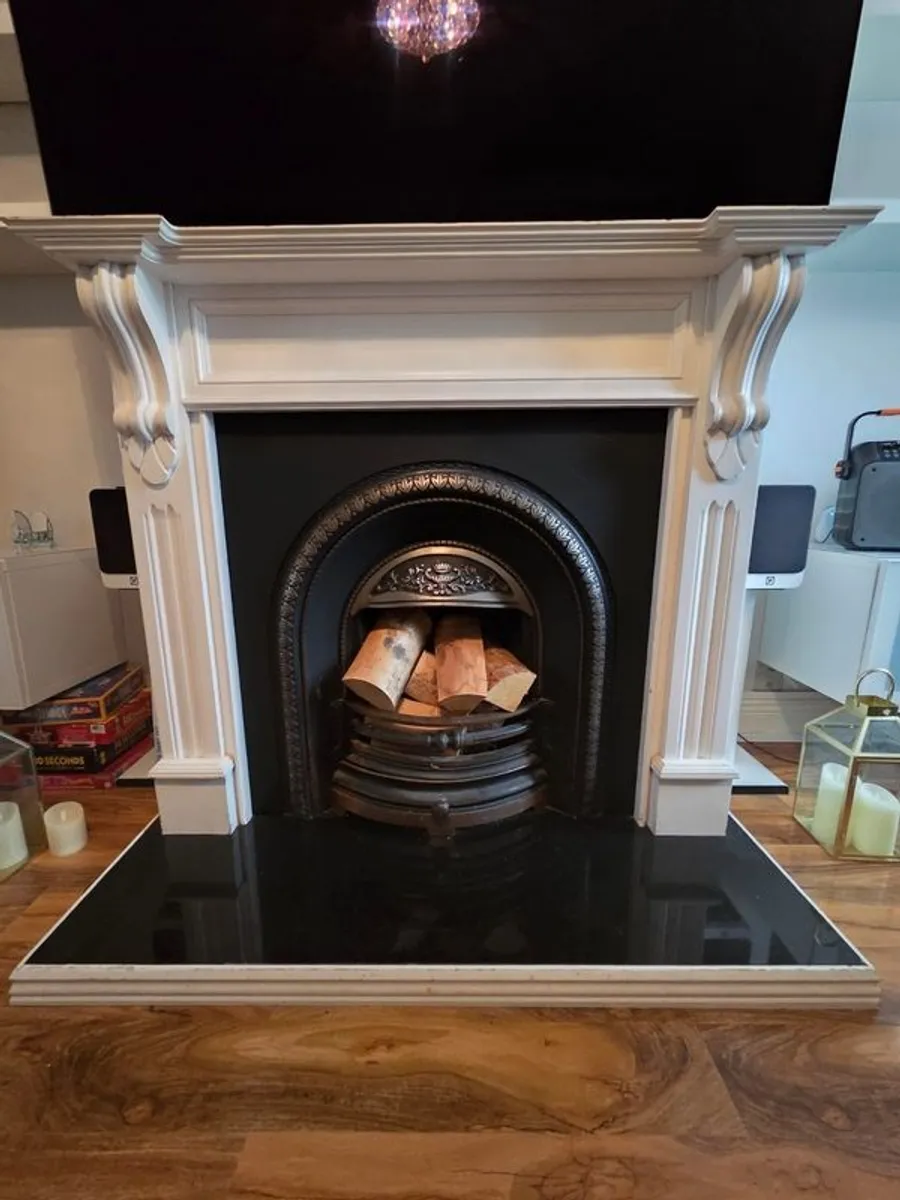 Fireplace with surround - Image 2