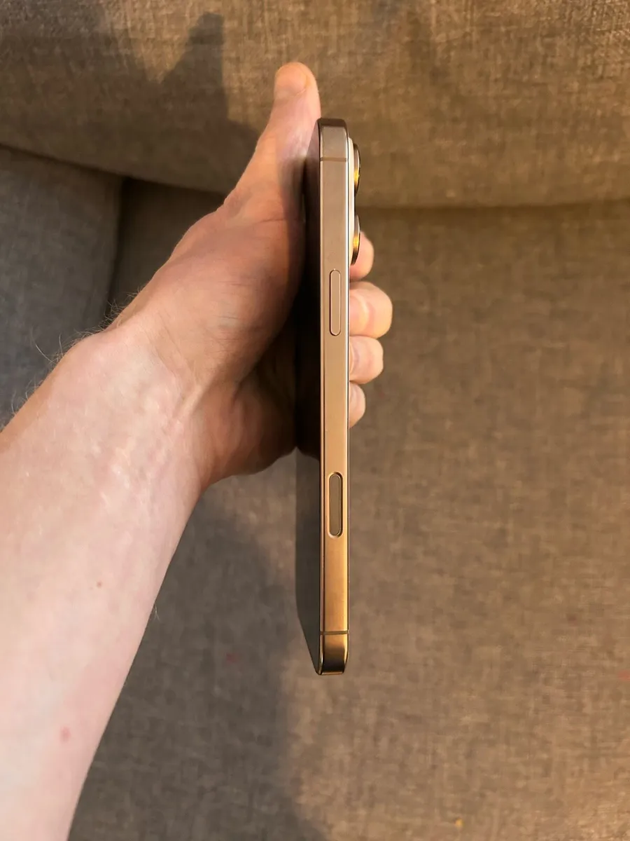 iPhone 16 pro max desert titanium 256gb - Image 4