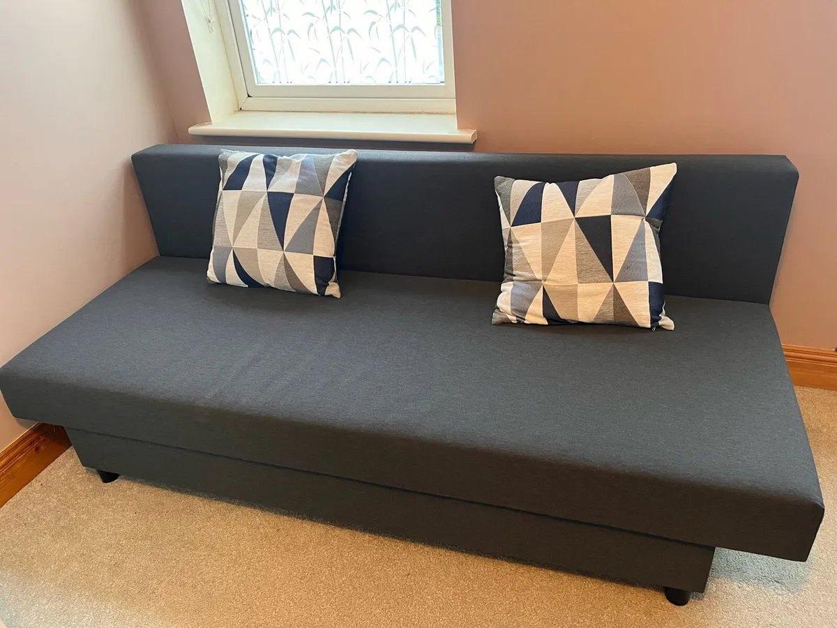 Sofa bed 3 seaters - Image 1