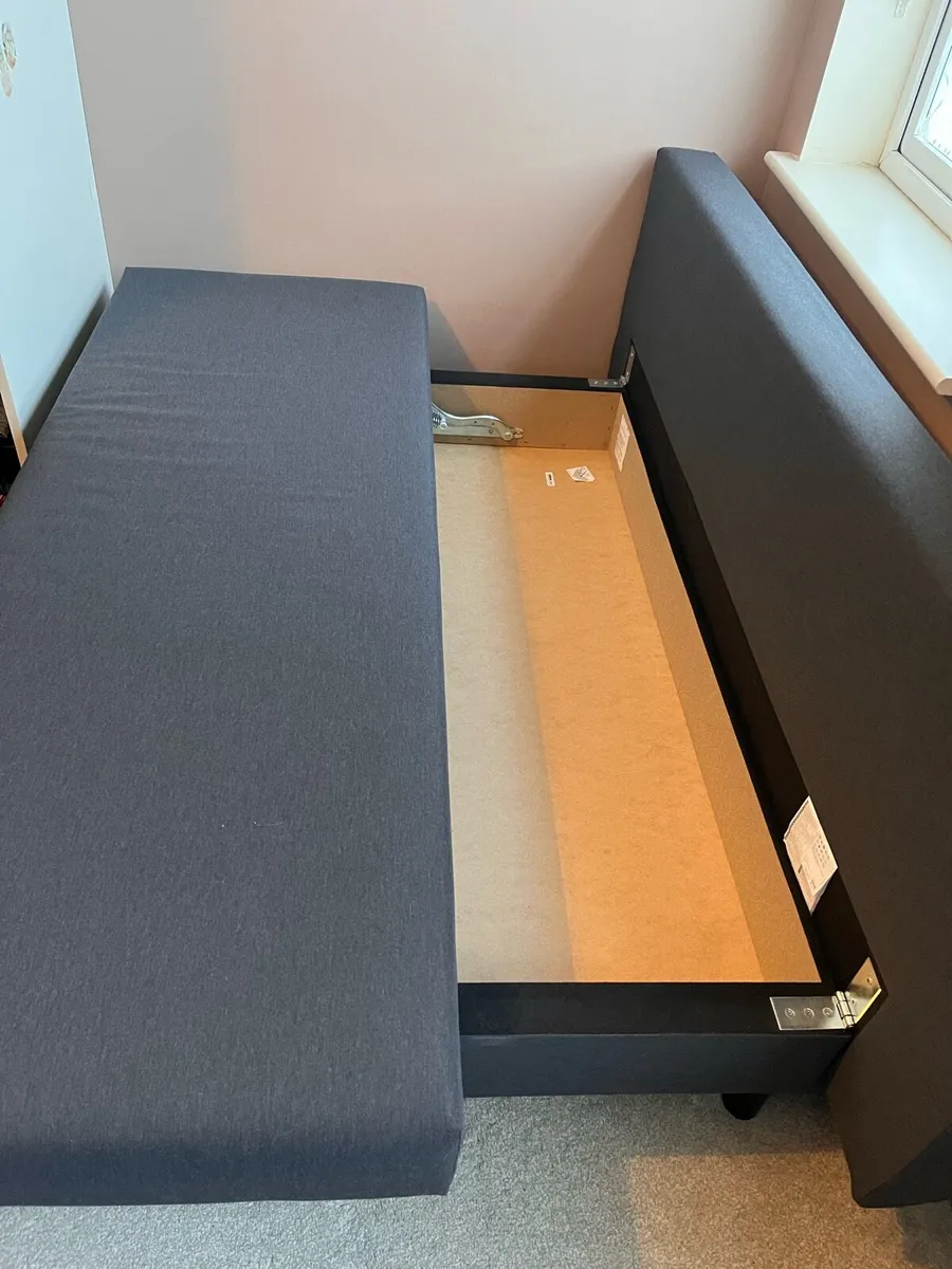 Sofa bed 3 seaters - Image 2