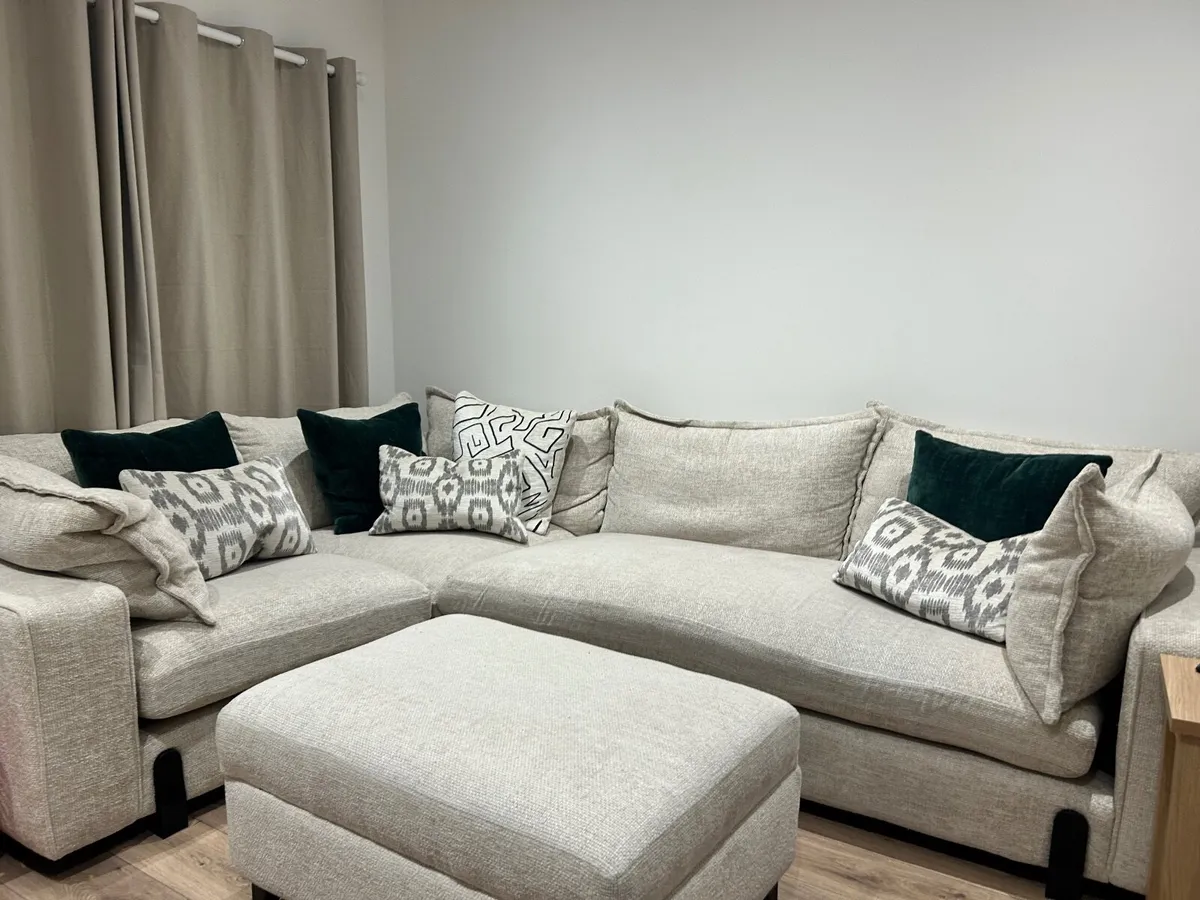 Sofa and foot stool - Image 3