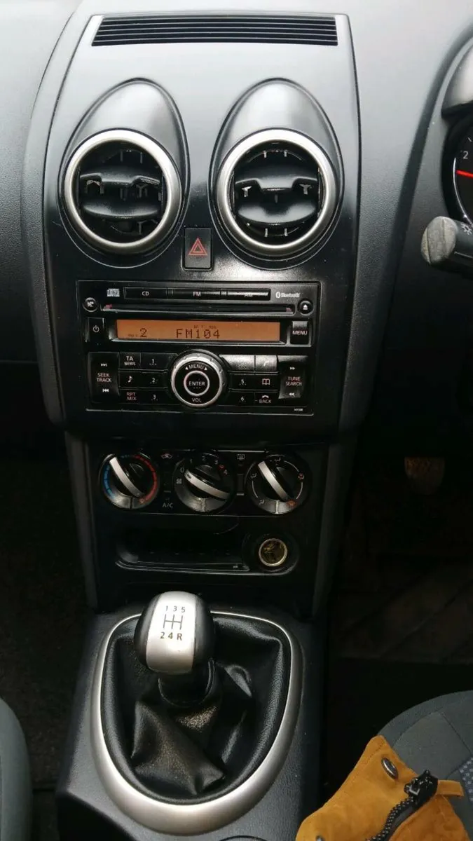 Nissan Qashqai 2011 - Image 4