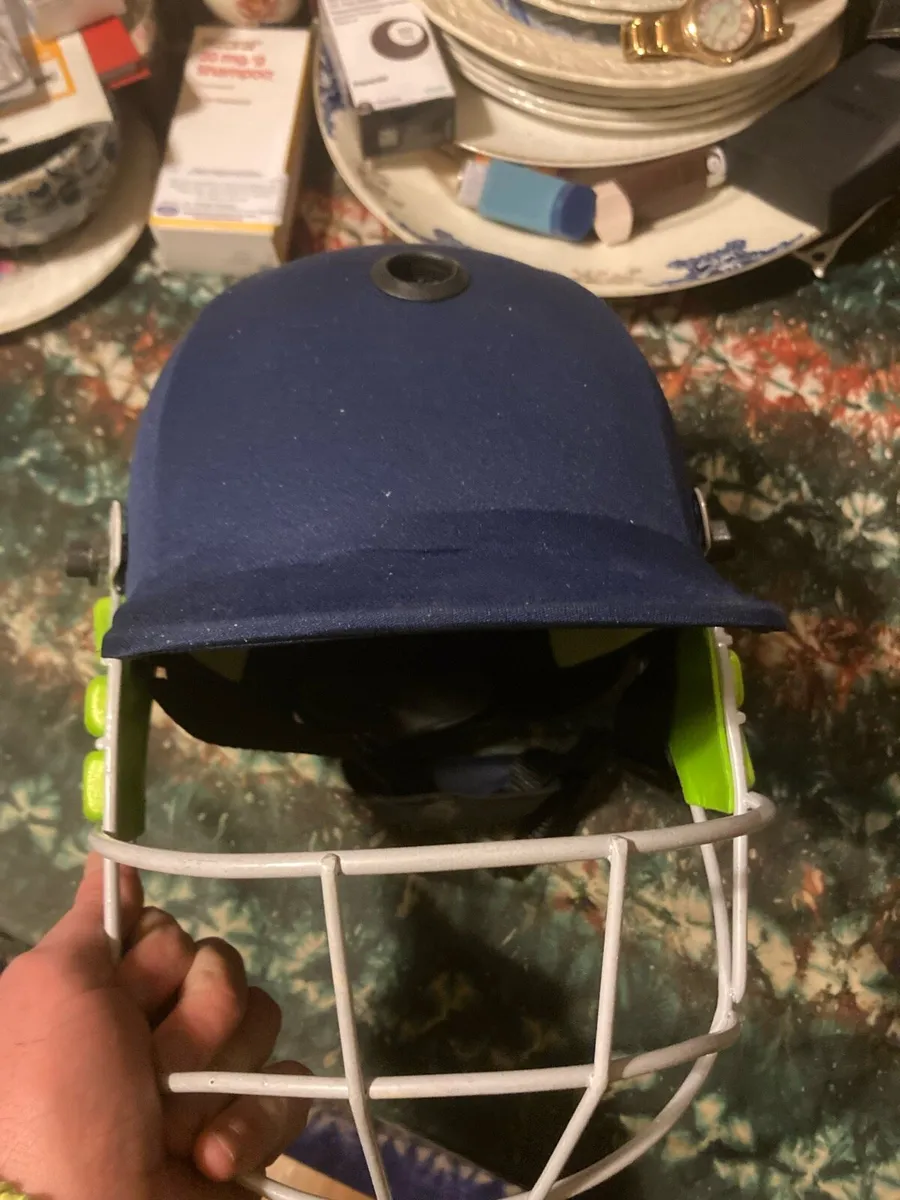Cricket helmet free postage - Image 2