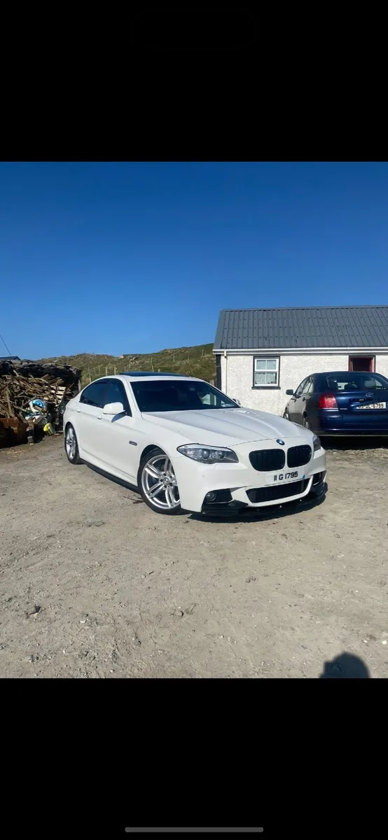 BMW 5-Series 2011 - Image 1
