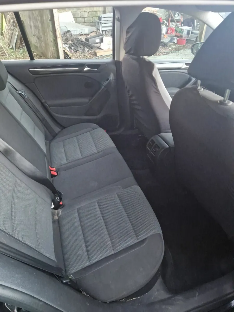Volkswagen Golf 2011 - Image 3
