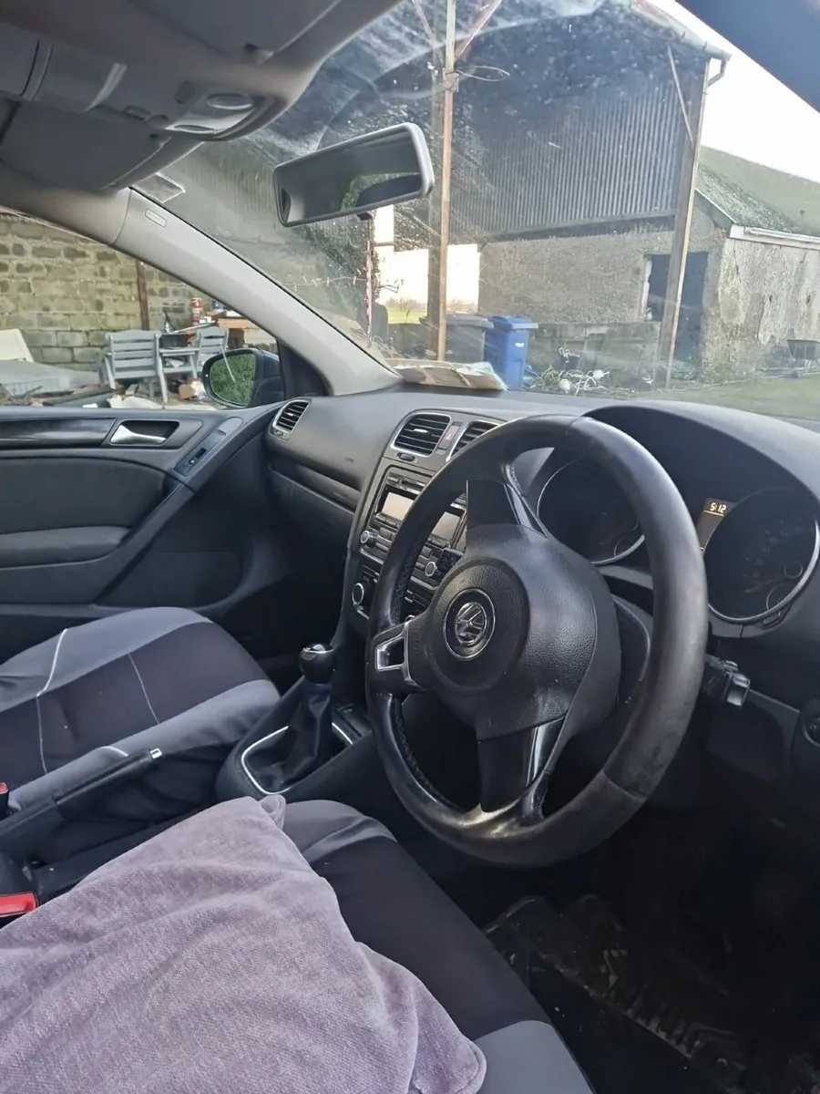 Volkswagen Golf 2011 - Image 4