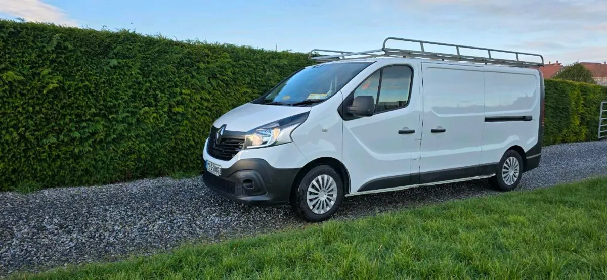 Renault traffic - Image 1