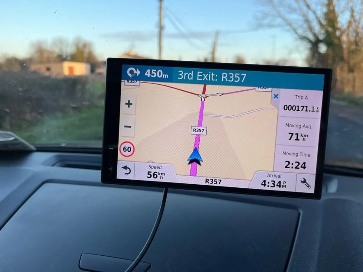 Garmin DriveSnart 61 - Image 1