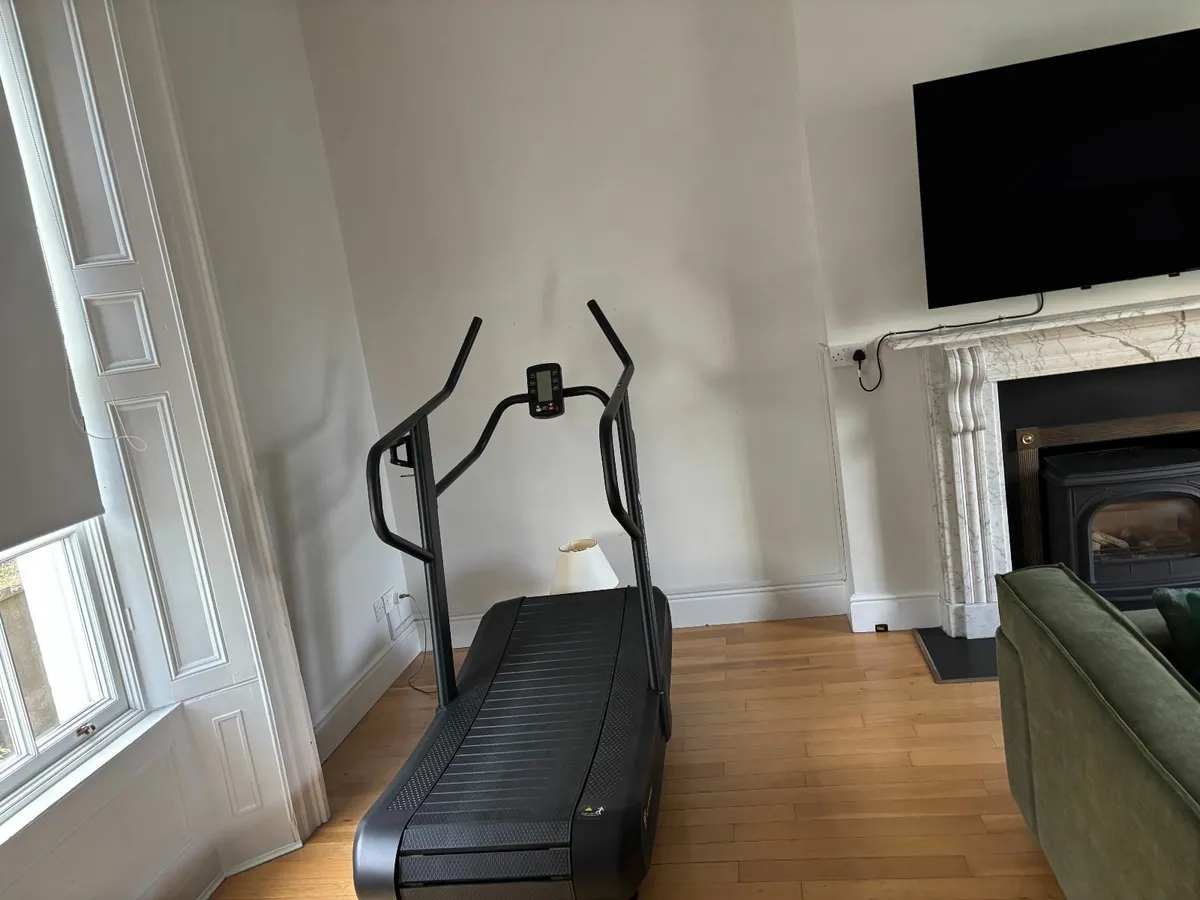 HIIT Air Runner Treadmill – Excellent Condition –