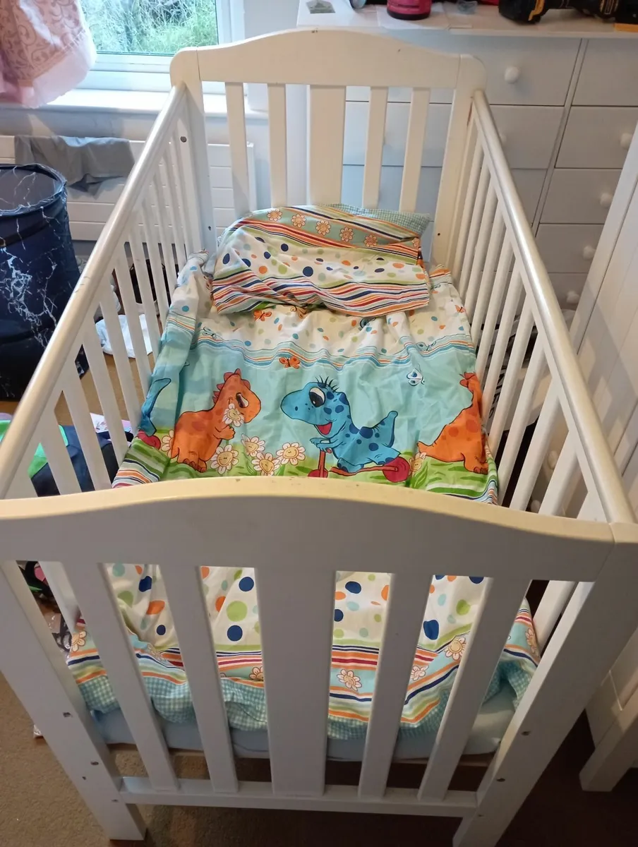 Baby/Infant cot - Image 2