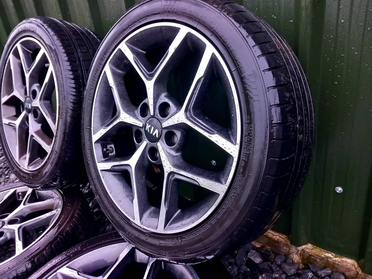 ■ 5x114.3 Alloys 17s in Excellent Condition ■ - Image 3