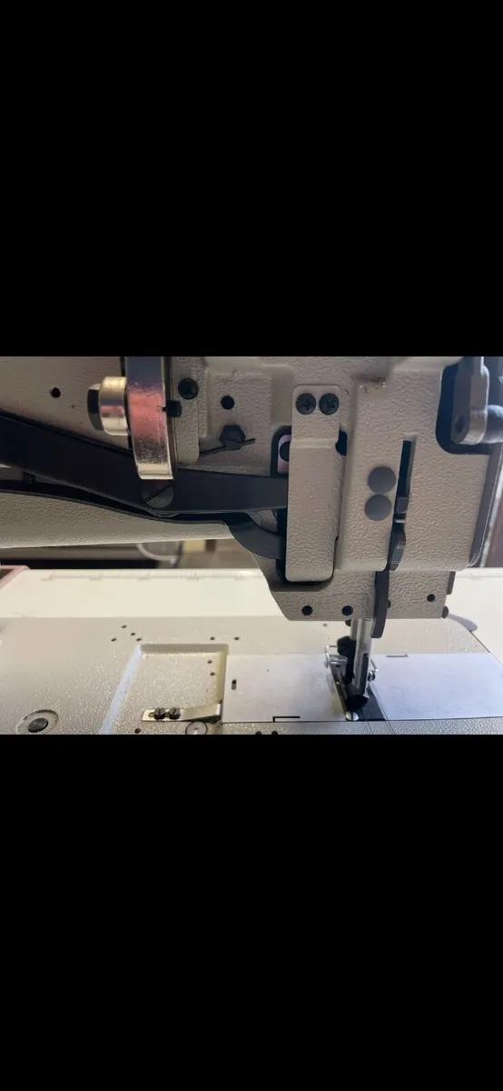 Sewing Machine Industrial - Image 3