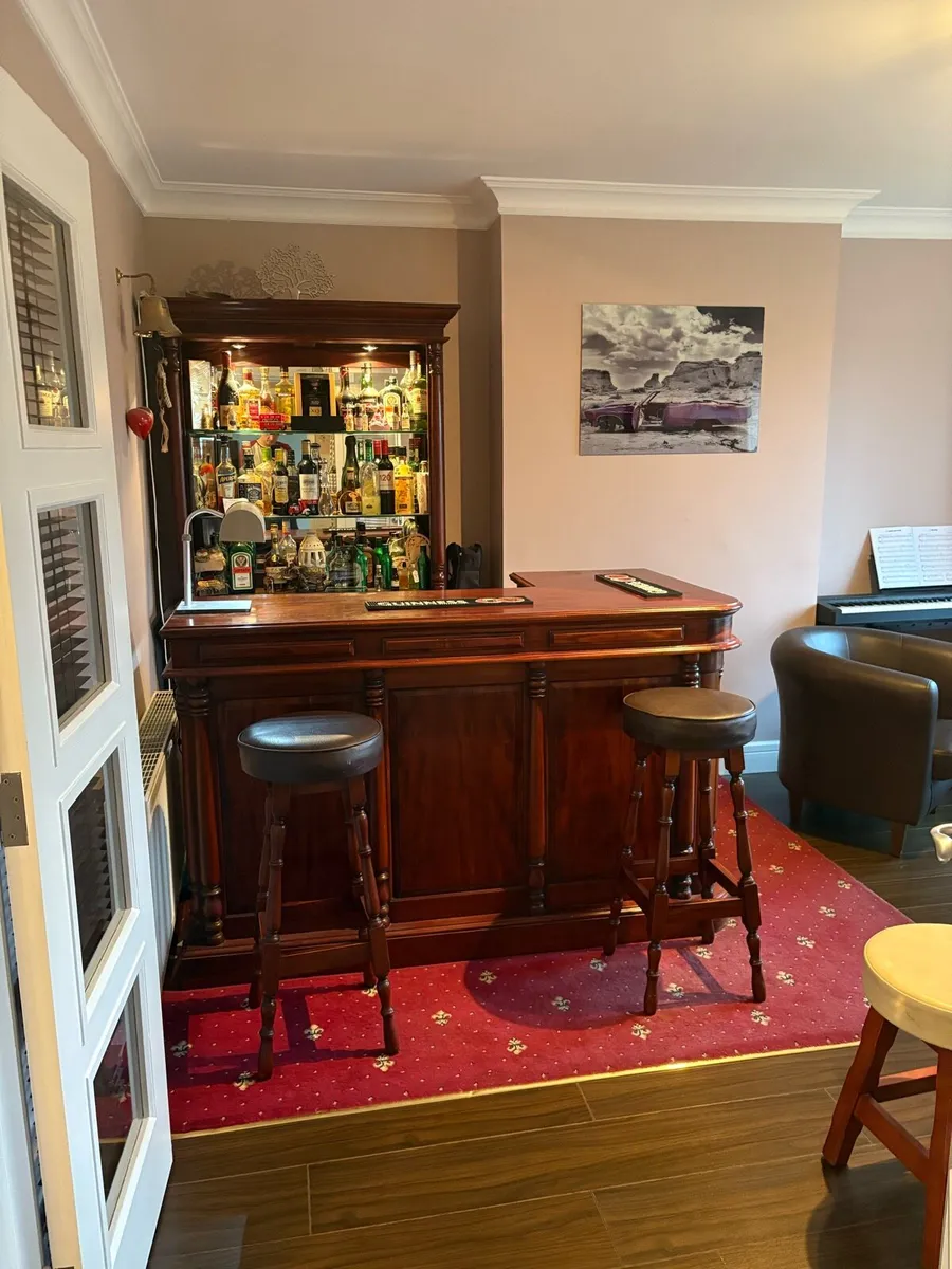 Home bar furniture set - Image 1