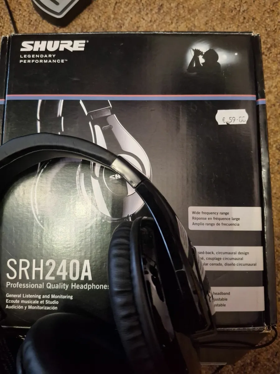 Electronic drum kit + Amplifier + headphones - Image 3