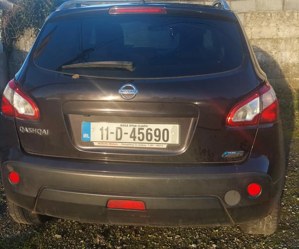 Nissan Qashqai Scrap or Repair - Image 3