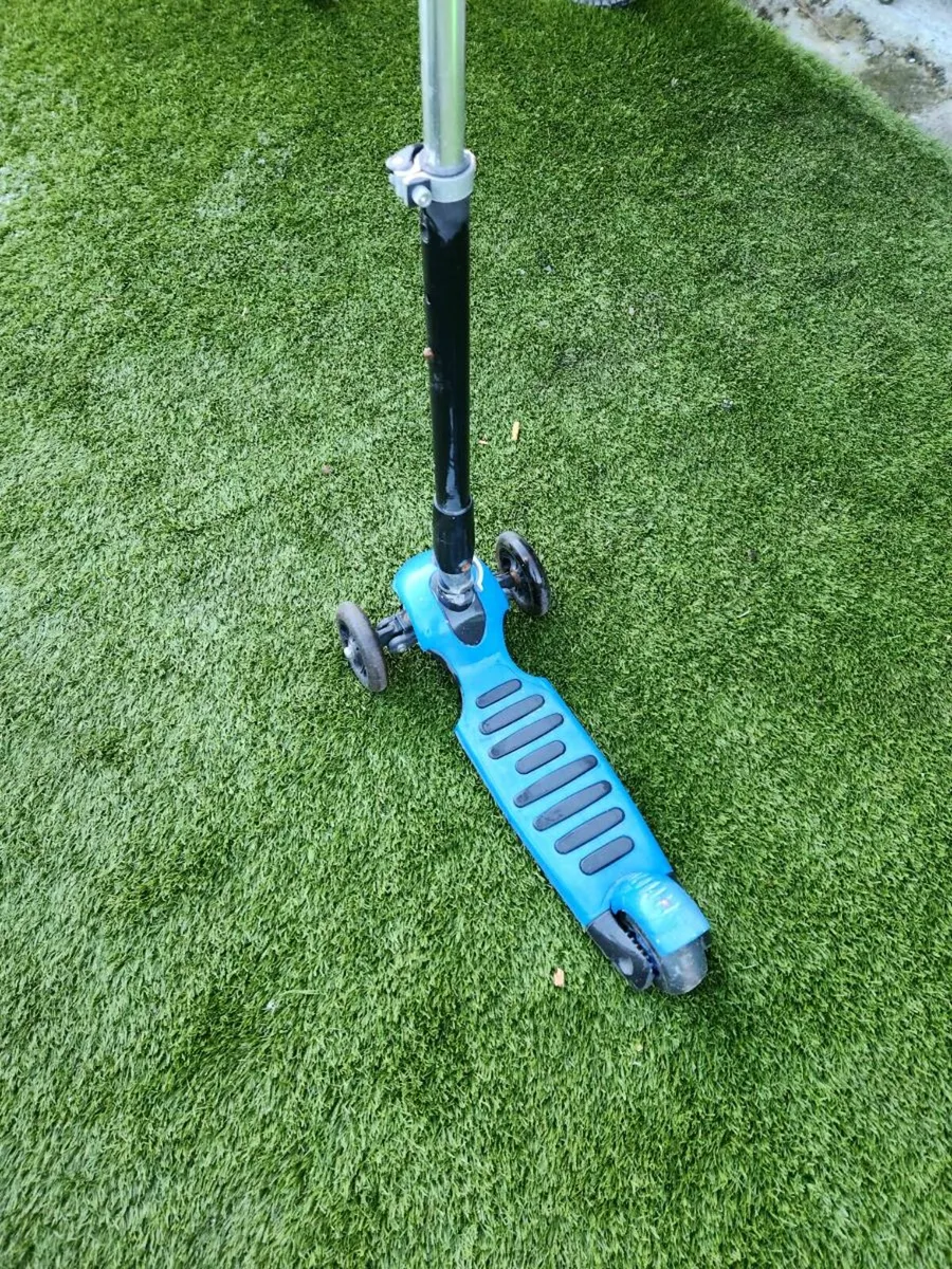 Child's scooter 3 to 5 year olds - Image 2