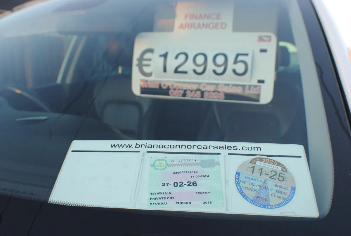 Hyundai Tucson 2016 1.7D EXECUT 5DR SUV - Image 3