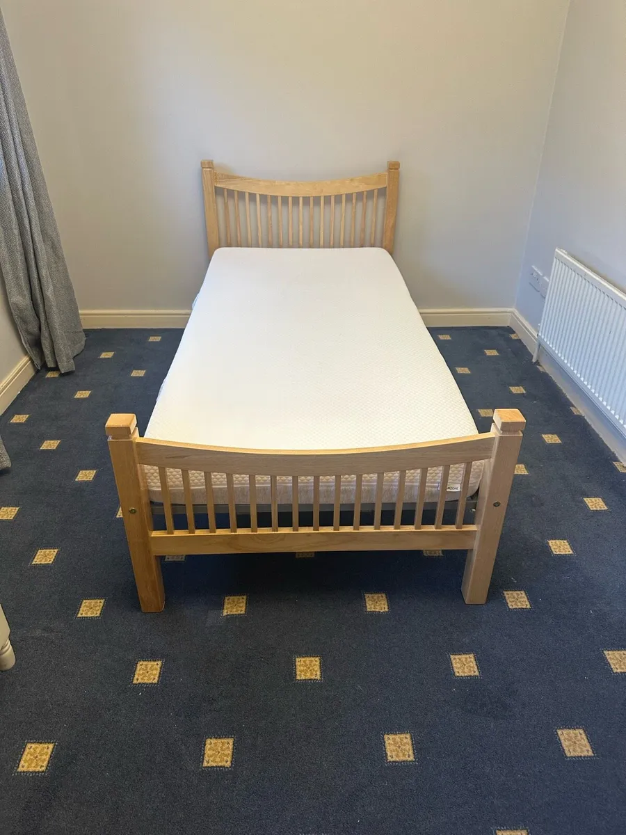 Single bed & mattress - Image 1