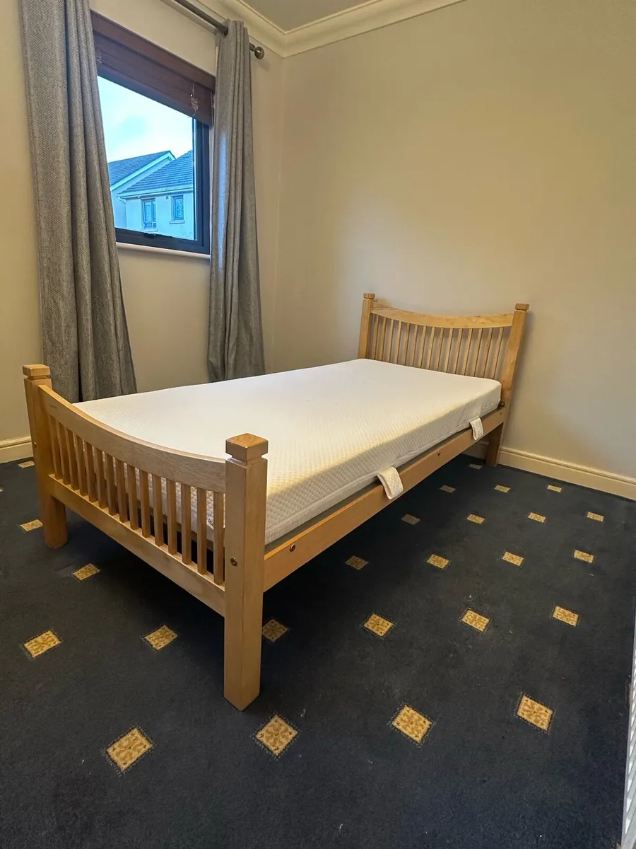 Single bed & mattress - Image 2