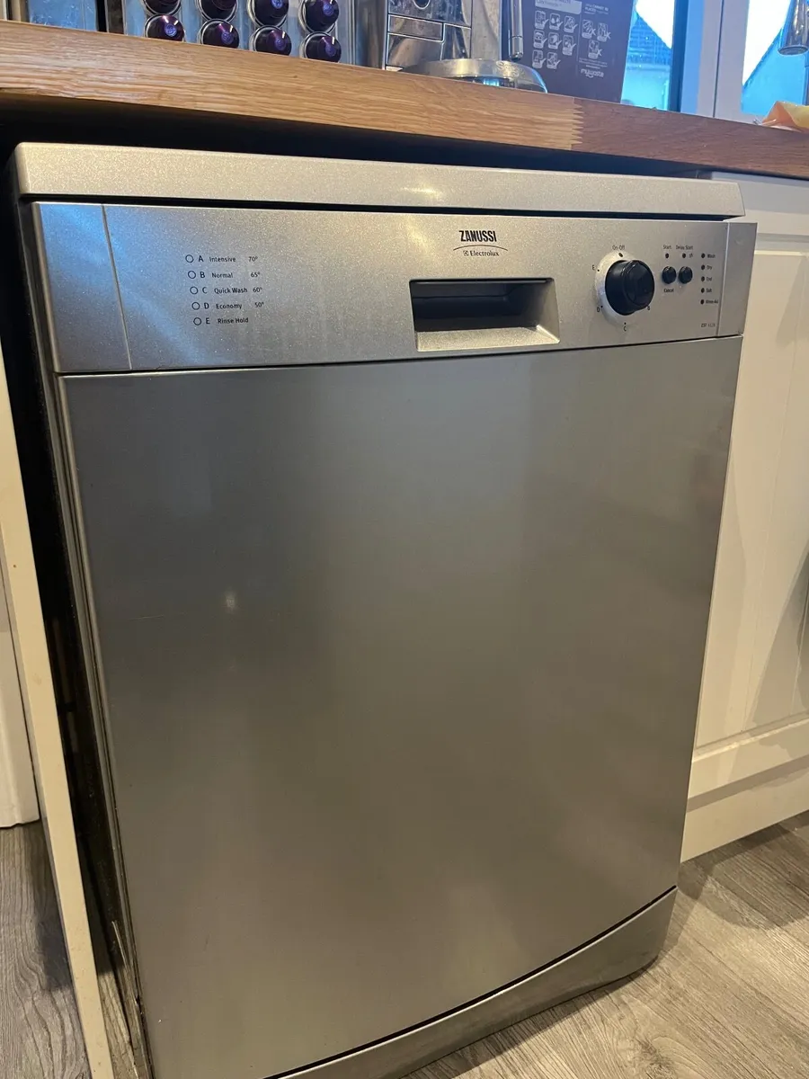 Dishwasher - Image 1