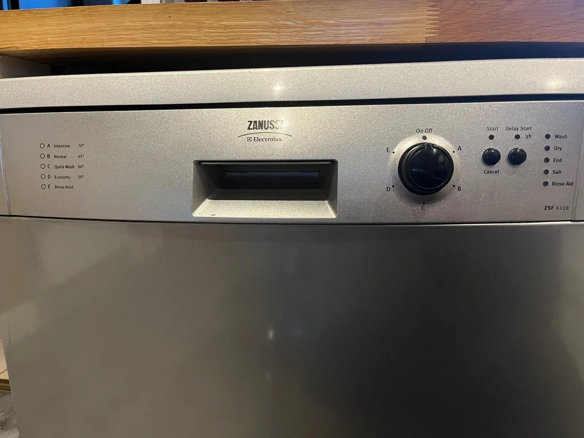 Dishwasher - Image 2