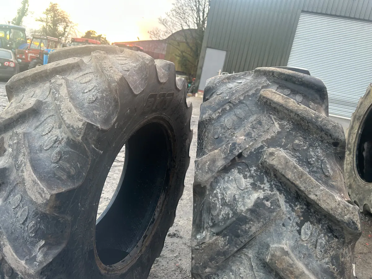 BKT 340/85 R24 Tyres - Image 4