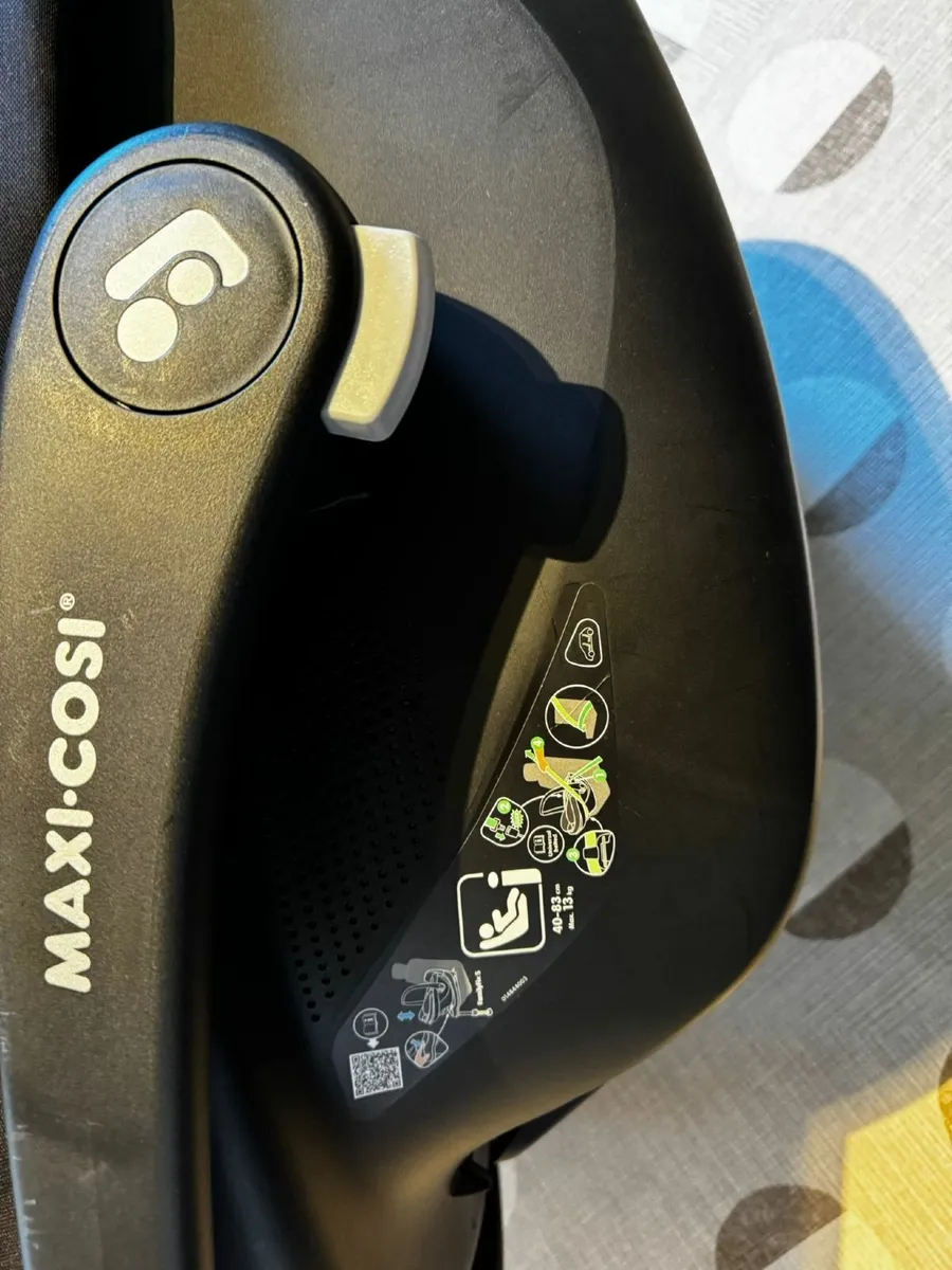 Maxi Cosi Pebble S car seat in very good condition - Image 3